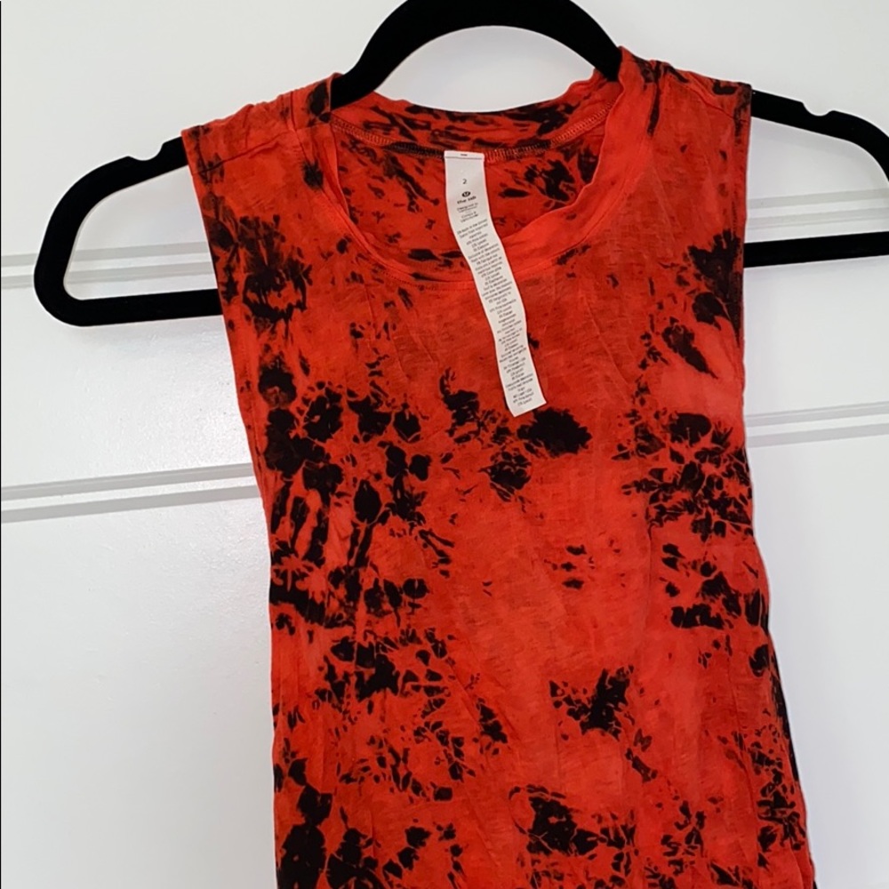 Lulu Lemon tank